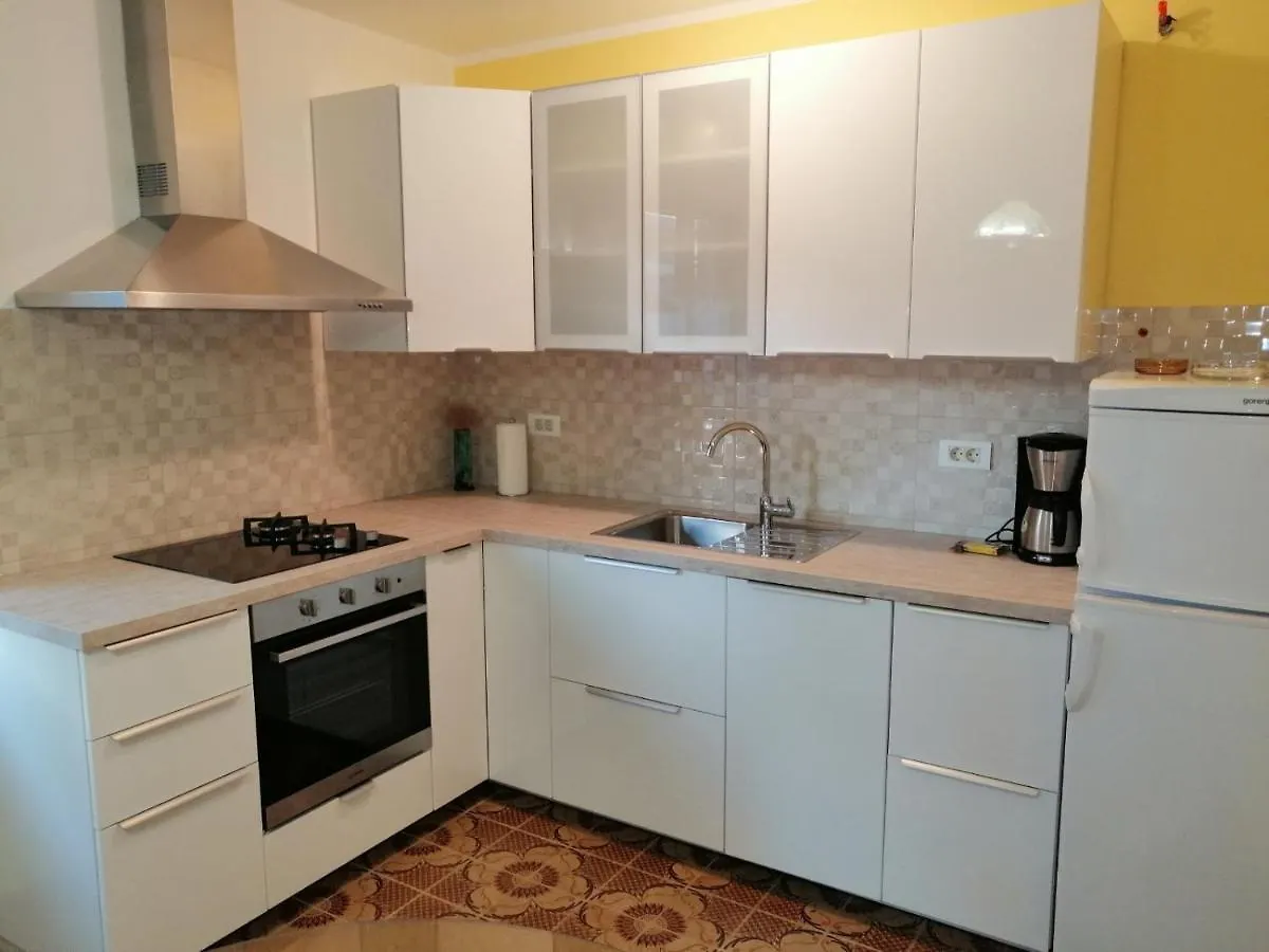 Apartment Violeta Pula 0*,