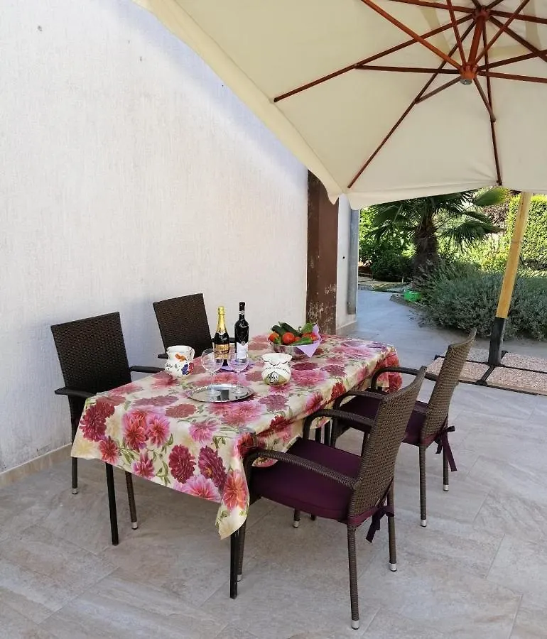 Apartment Violeta Pula